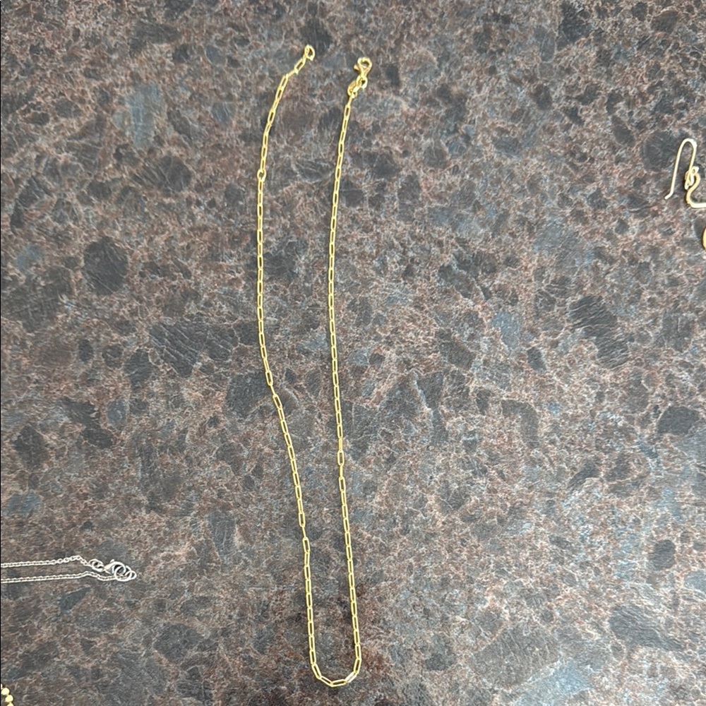 Elegant Gold Chain Necklace